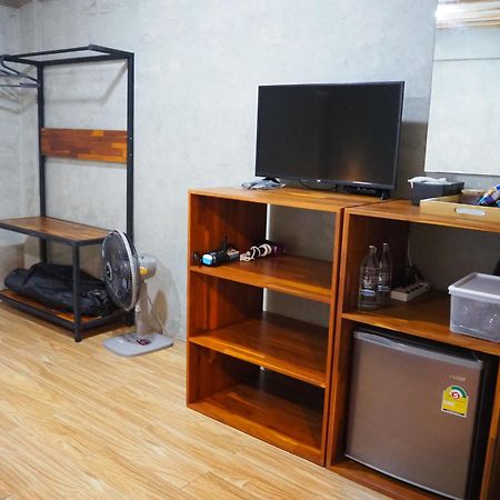 Banmai87 Guest House บ้านไม้87 เกสต์เฮ้าส์ Phra Nakhon Si Ayutthaya Luaran gambar