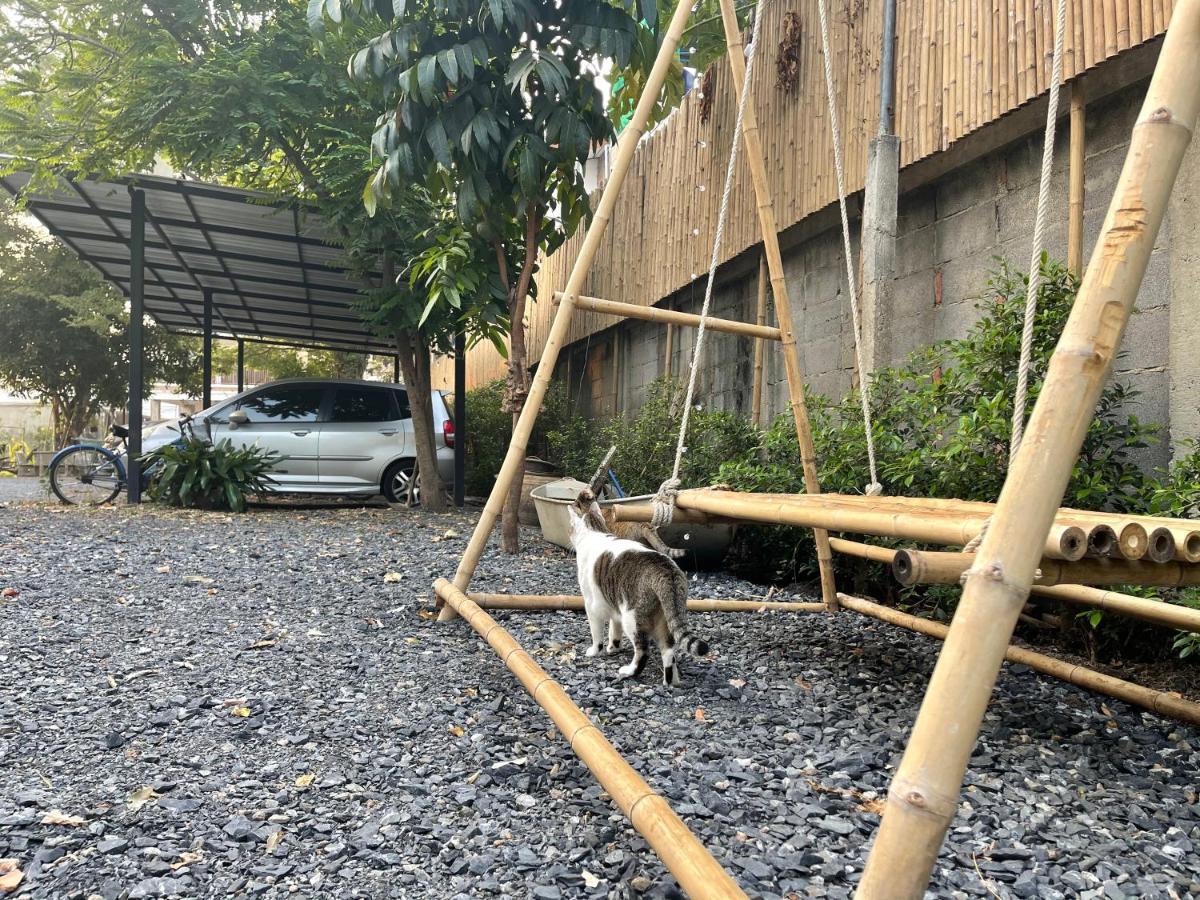 Banmai87 Guest House บ้านไม้87 เกสต์เฮ้าส์ Phra Nakhon Si Ayutthaya Luaran gambar