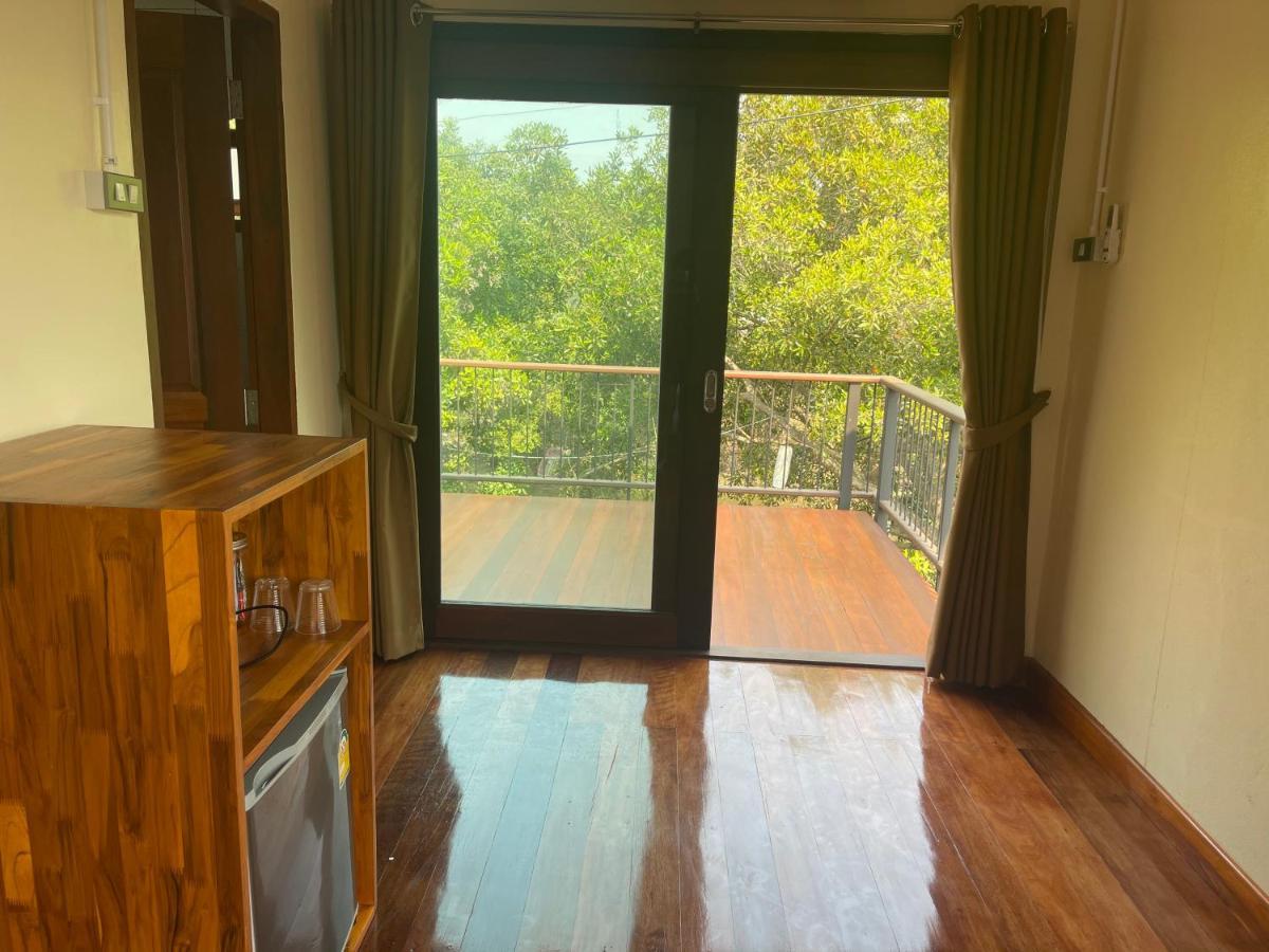 Banmai87 Guest House บ้านไม้87 เกสต์เฮ้าส์ Phra Nakhon Si Ayutthaya Luaran gambar