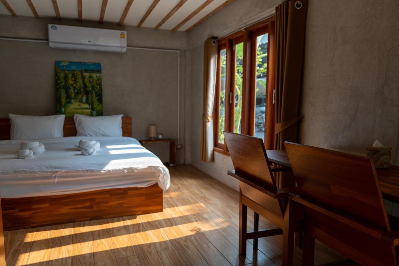 Banmai87 Guest House บ้านไม้87 เกสต์เฮ้าส์ Phra Nakhon Si Ayutthaya Luaran gambar