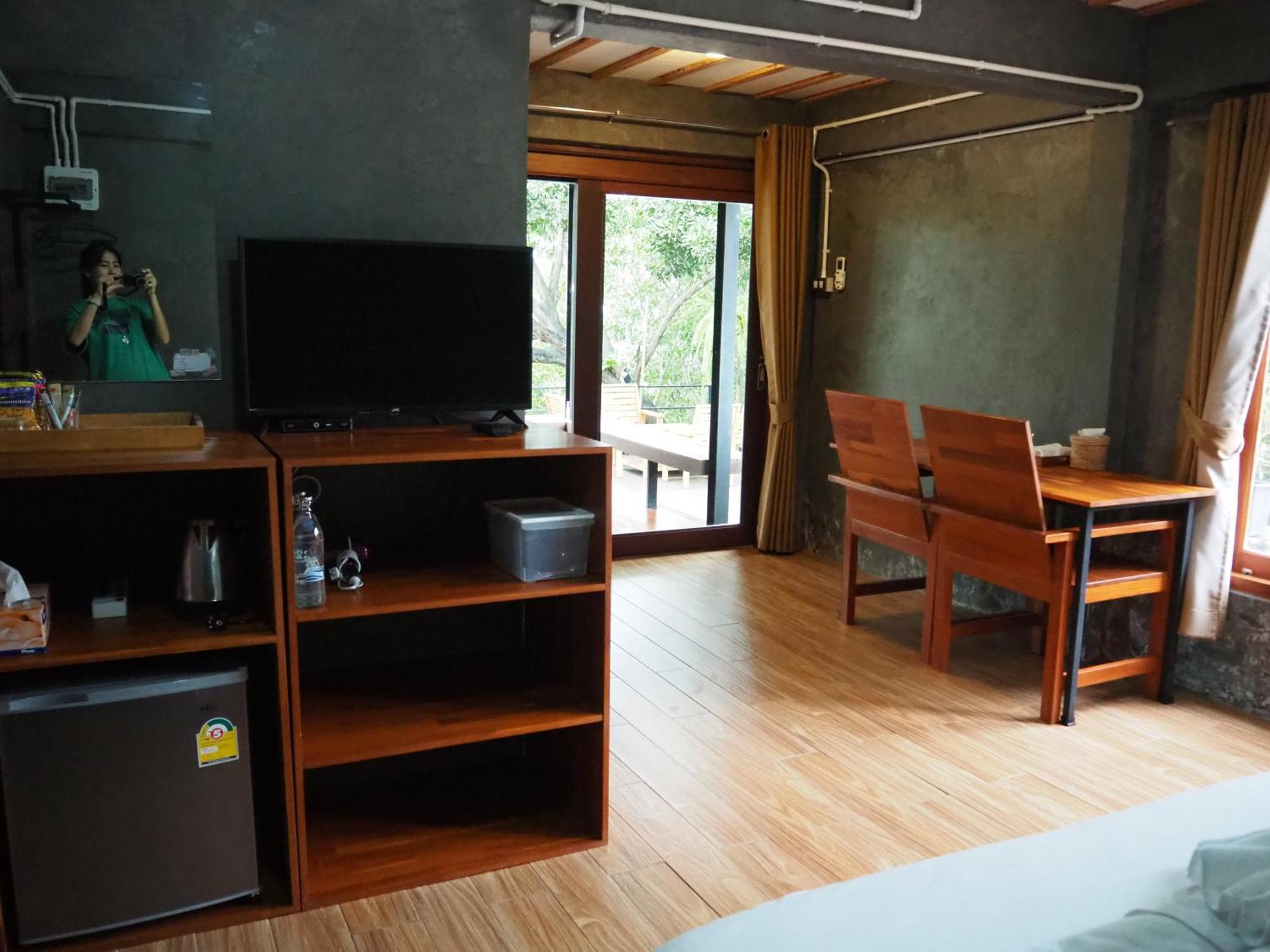 Banmai87 Guest House บ้านไม้87 เกสต์เฮ้าส์ Phra Nakhon Si Ayutthaya Luaran gambar