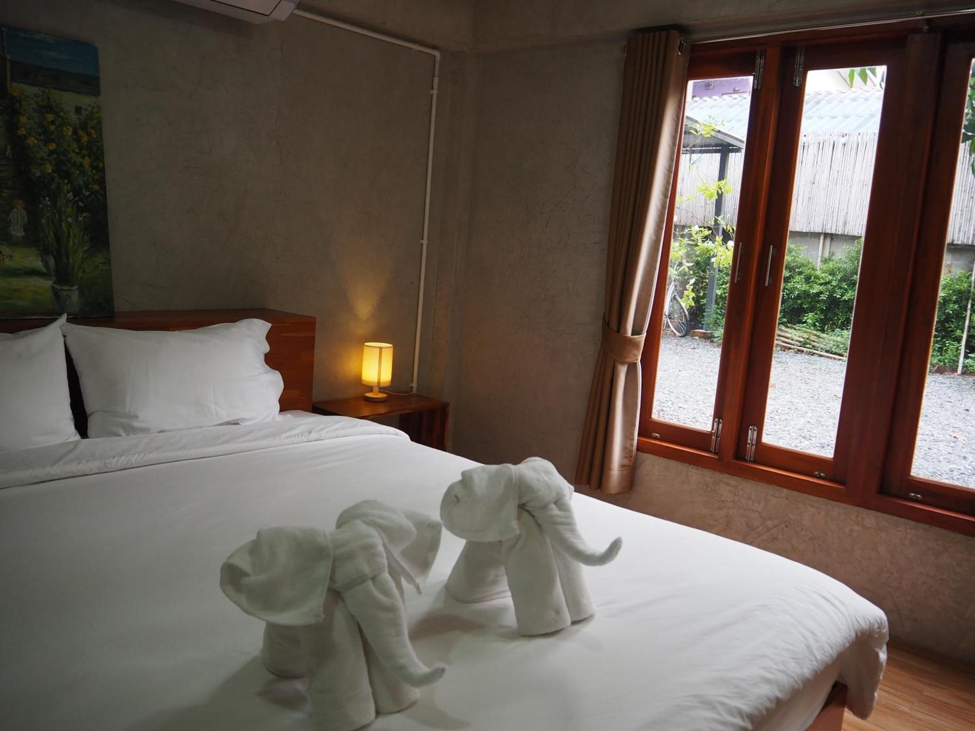 Banmai87 Guest House บ้านไม้87 เกสต์เฮ้าส์ Phra Nakhon Si Ayutthaya Luaran gambar